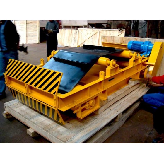 فاصل مغناطيسي دائم